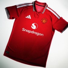 Manchester United doživio je ponižavajući poraz od 1-4 protiv Coma 1907